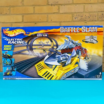 Neu in OVP 2001 Mattel Hot Wheels 91548 Electric Racing Battle Slam Robot vs Robot