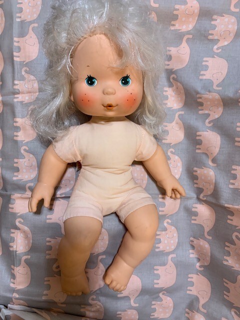 Strawberry Shortcake Apricot Doll 1982