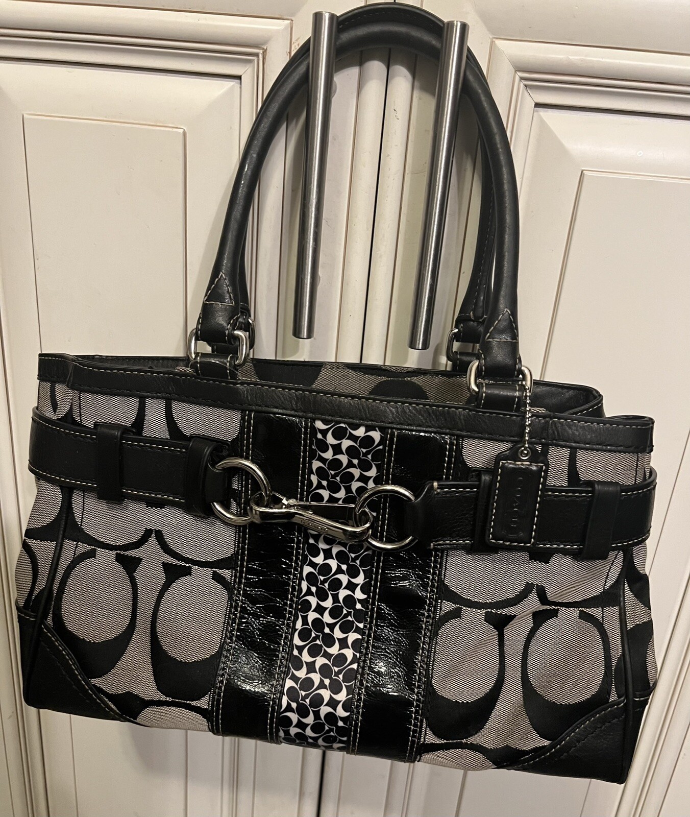 COACH Hampton Signature Black Gray Jacquard Leather Buckle Shoulder Bag | eBay COACH Hampton Signature Black Gray Jacquard Leather Buckle Shoulder Bag | eBay