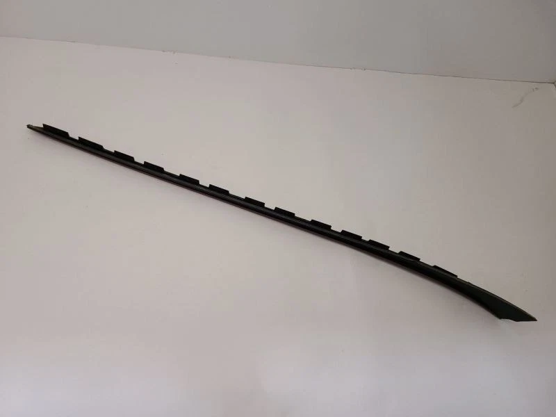 HYUNDAI SANTA FE 2013-2019 DERECHO DERECHO DERECHO PARABRISAS DELANTERO MOLDURA ROJO Foto 4 de 4