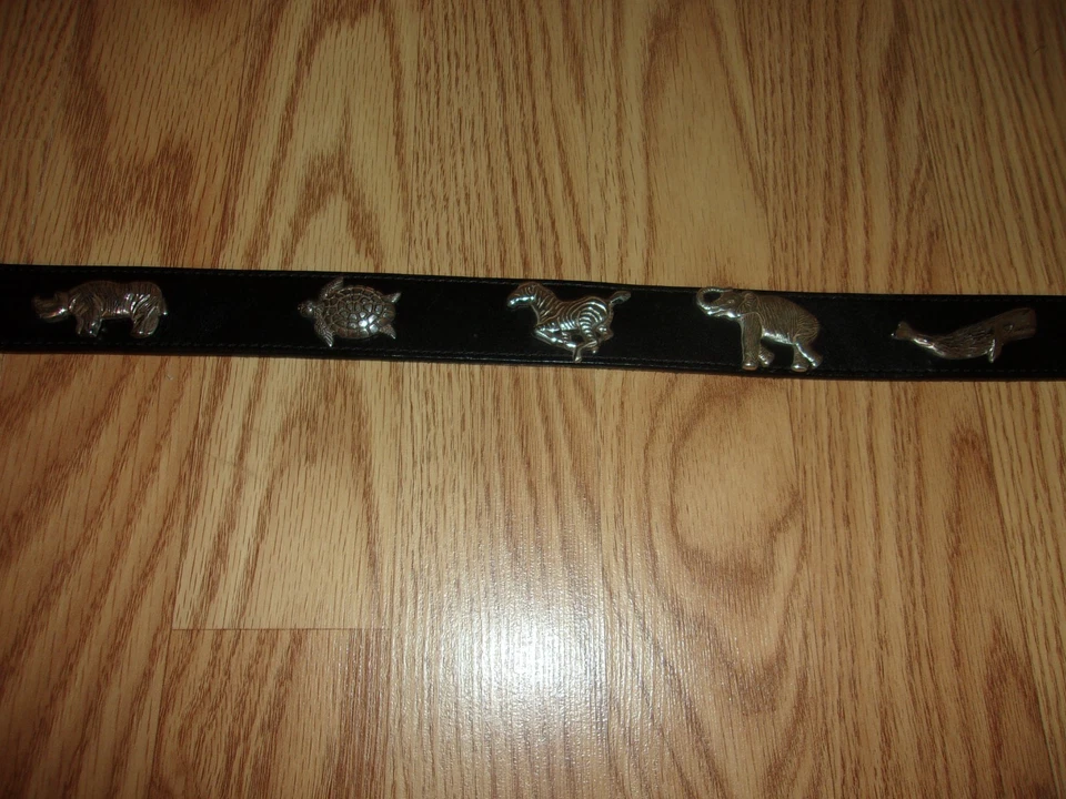 Cinturón de cuero negro con hebilla de latón Honest 1992 de Brighton Safari Animals talla 34 de colección Foto 3 de 4