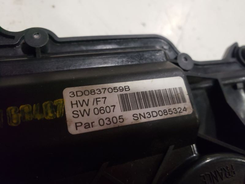Bentley Continental Flying Spur 2007 Actuator with bracket P/N 3D0837059B