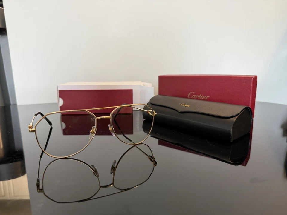 Cartier CT0346S Prescripción -0.25 Antideslumbramiento y Auto Tinte Foto 2 de 4