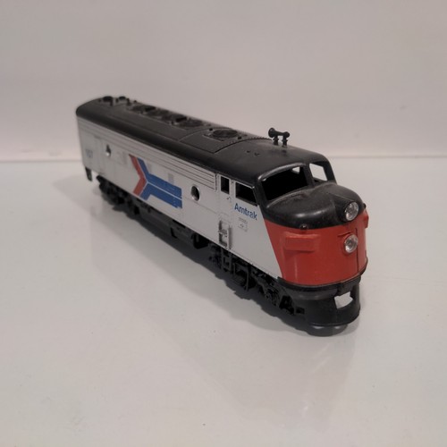 Locomotora diésel ficticia Athearn HO 3033 EMD F7A Amtrak AMTK 157 | Zustand: Used