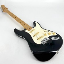 1995 Fender Squier Series Stratocaster – Black
