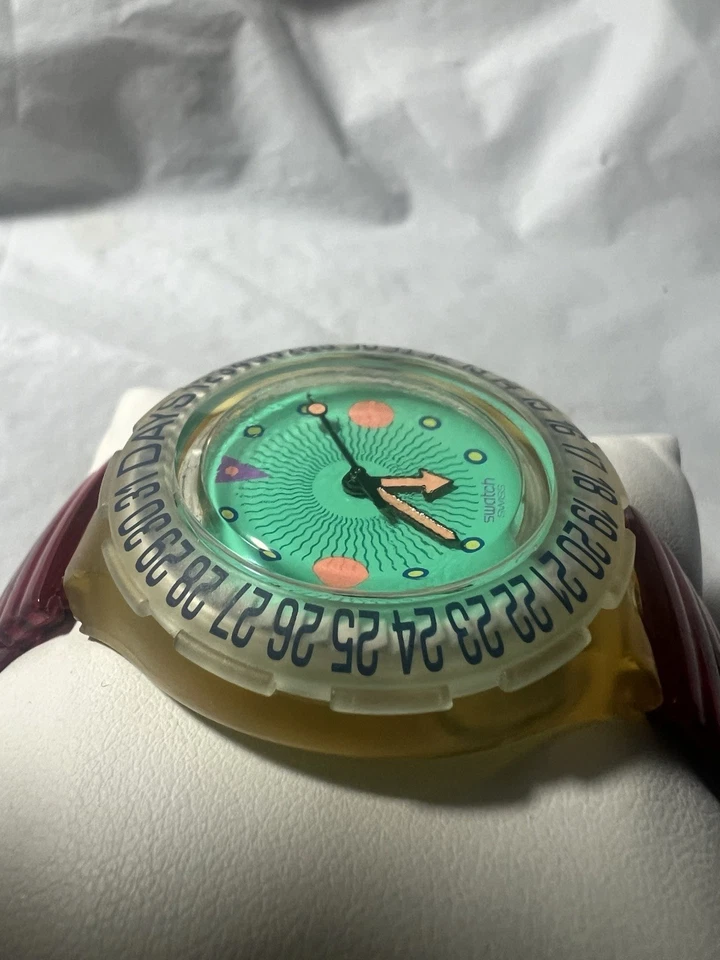 Swatch Vintage Swiss 200M,Scuba AG1994, unisex, rotating bezel,38mm Case. - Image 4 of 4