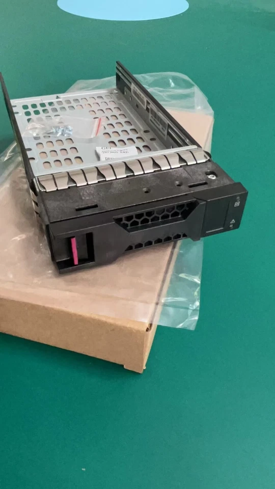 HP P14406-001 MSA M2 1060 2060 2040 M2 3.5 SFF SAS SATA HDD Drive Tray Caddy - Image 2 of 4