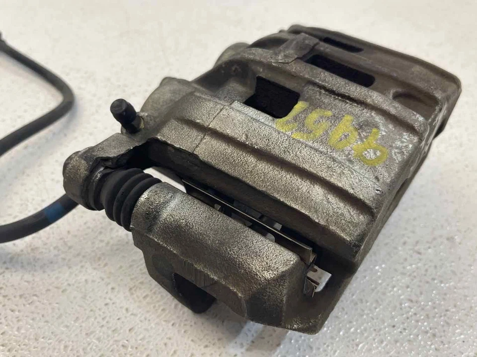 Se adapta a ACURA MDX 2014-2020 pinza de freno delantera derecha lado pasajero OEM usada Foto 2 de 4