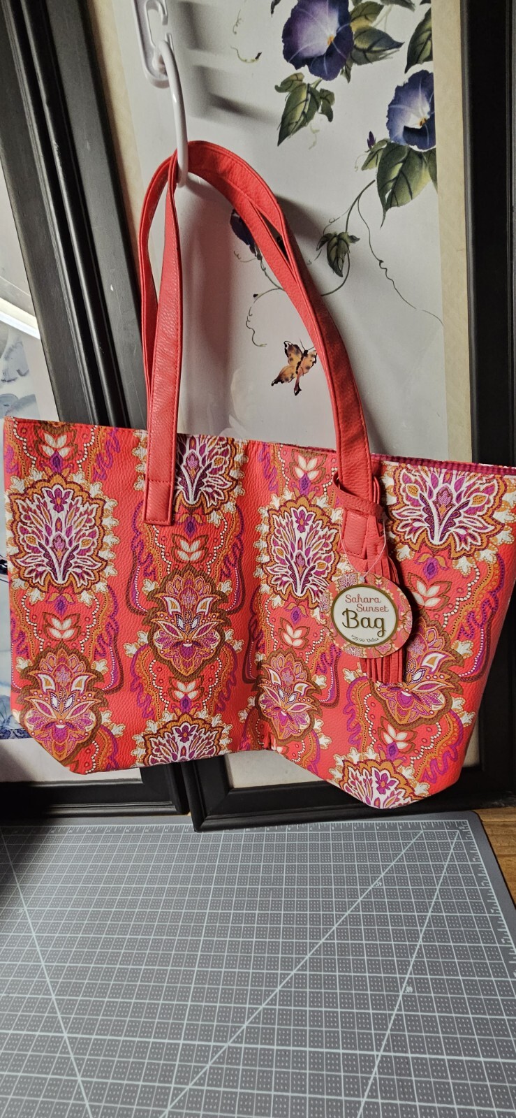 NWT Sahara Sunset tote with a tassel Shopper Beach Bag floral faux leather