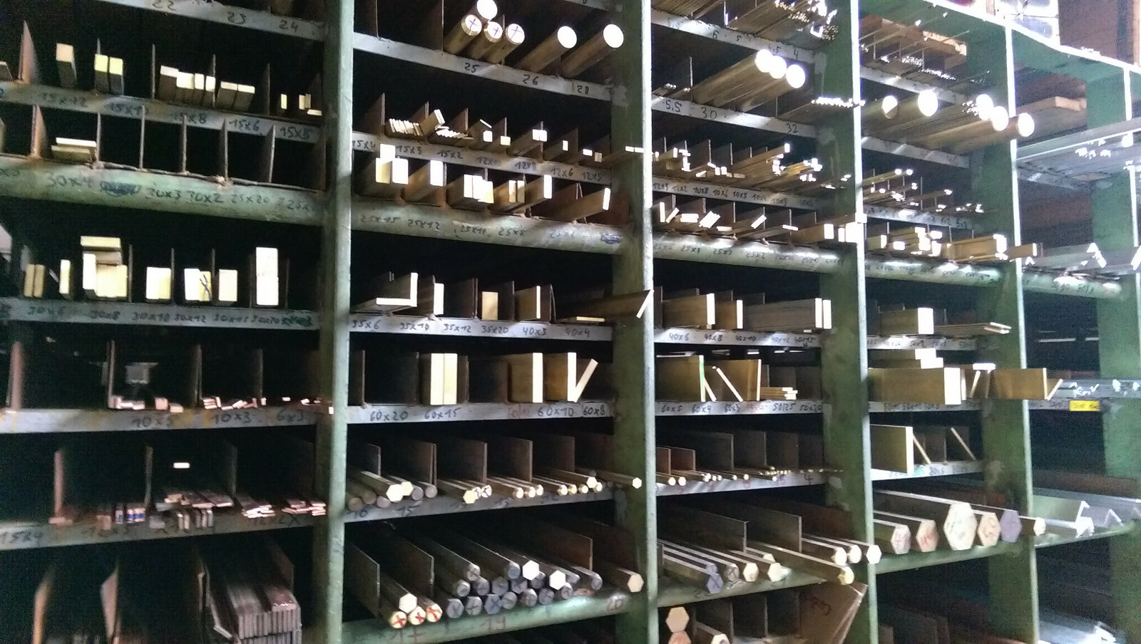 Barre Ronde En Laiton MS58 (CuZn39Pb3) - Longueur 500 Mm (50 Cm) - Diamètres Disponibles De 3 à 100 Mm - Pour Usinage Ou Bricolage