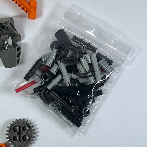 LEGO Bionicle Master Builder Set 10023 Complete No Instructions - Picture 6 of 10
