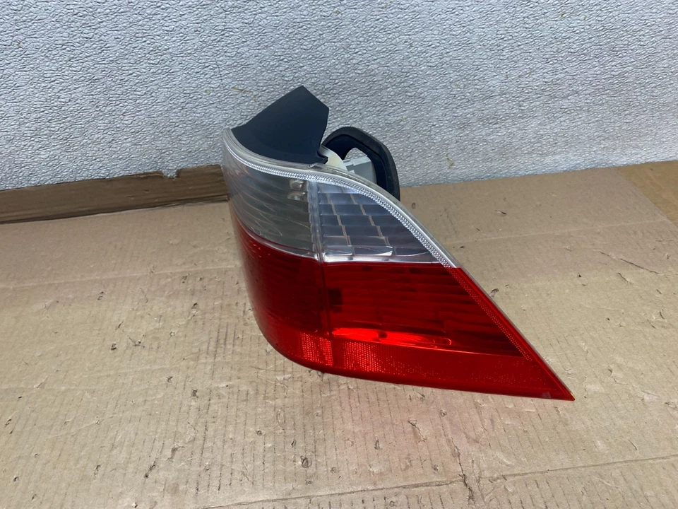 BMW 5 530i E61 Touring 2006 a 2007 pasajero derecho luz lateral OEM U2933 DW Foto 2 de 4