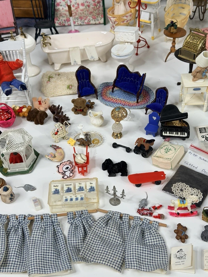 Vintage Huge lot Dollhouse Furniture rugs 1980s Miniatures books bathroom 1:12 - Image 3 of 4