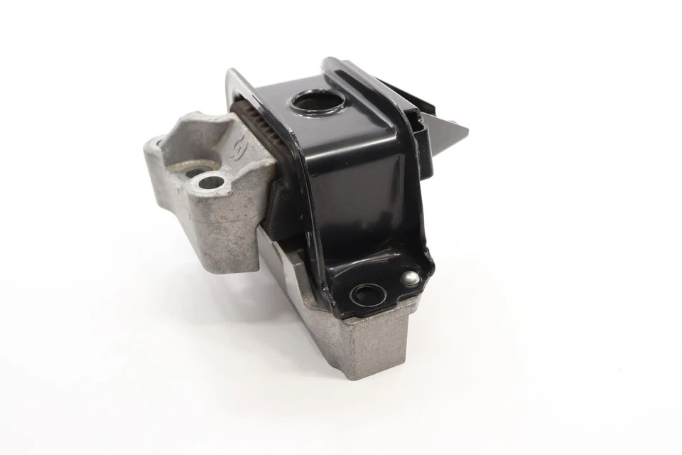 2014-2020 MITSUBISHI OUTLANDER 2.4L ENGINE RIGHT FRAME MOUNT SUPPORT BRACKET OEM - Image 2 of 4