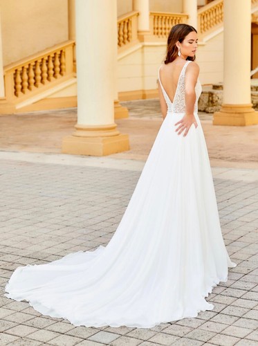 wedding dress - Picture 2 of 3