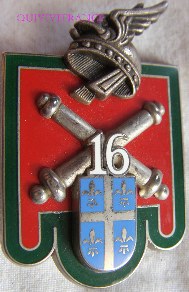 IN10161 - INSIGNIA 16° R.A, Cañones 16 Y Ecu Relieve, ”B”, Verde Opaco