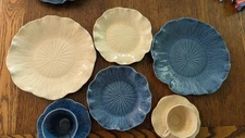 Louis Metlox Poppytrail Blue & Beige Lotus Pottery 2 Dinner,2 Salad,2 Cup/Sauce