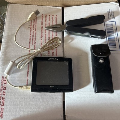 MAGELLAN MAESTRO 3200 (US MAP) 3.5'' GPS Auto With USB Cable and Multi-tool/case