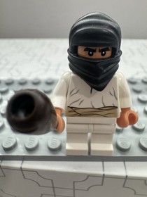 LEGO Indiana Jones Cairo Thug Minifigure iaj005 Set 7195 Genuine Club Weapon