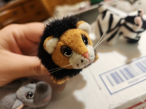 VTG Galoob 1990's Mini Pound Plush 3pk Lion Zebra Rhino - Picture 3 of 5