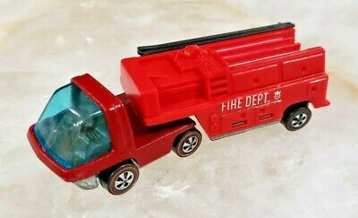 1970 Redline Hot Wheel - FIRE ENGINE - RED