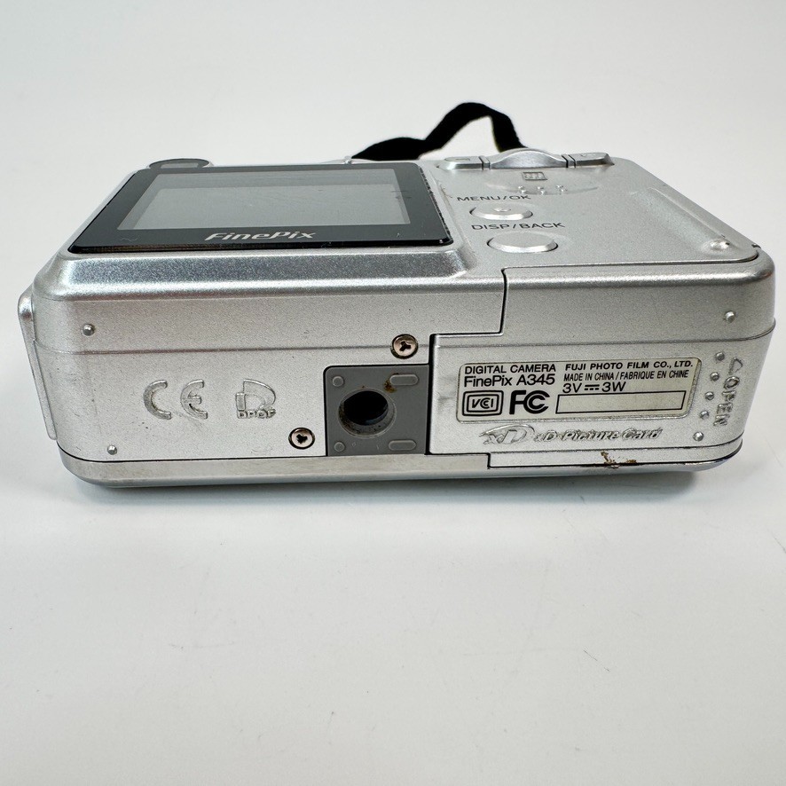 Fuji Fujifilm FinePix A345 4.1 MP Digital Camera w/ 512MB XD