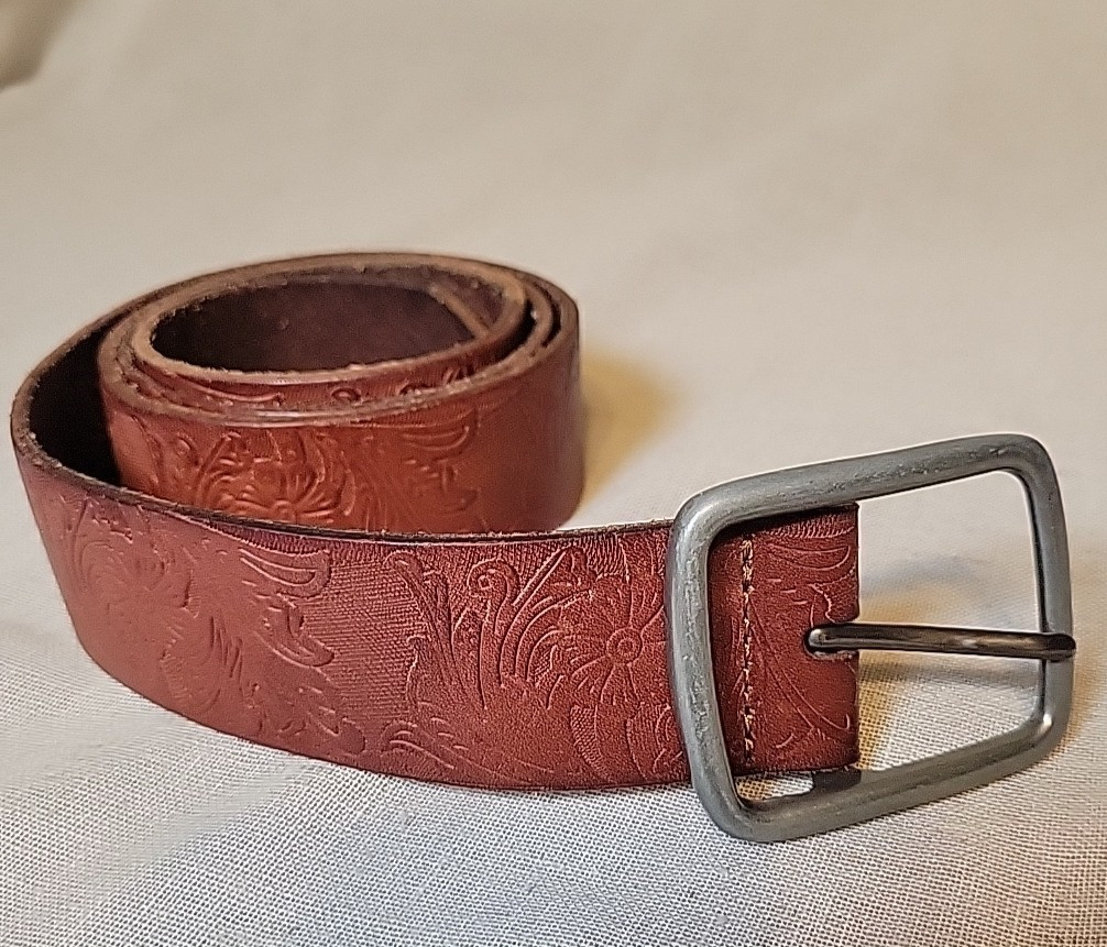 Gap S Embossed Floral Scroll Pattern Brown Leathe… - image 1