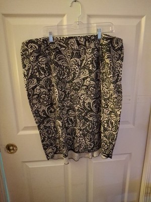 LANE BRYANT Plus 22 Black White Lace Print Stretch Skirt Back Flounce Hemline