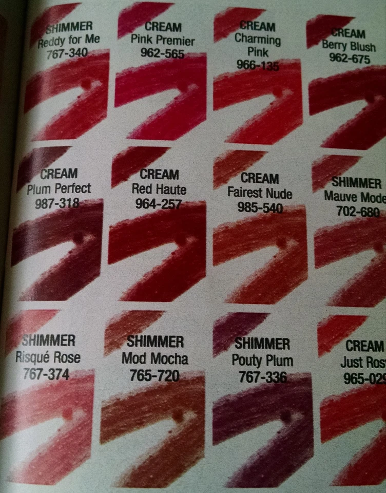 AVON ULTRA COLOR LIP CRAYON JUST ROSY( SEALED - Image 2 of 4