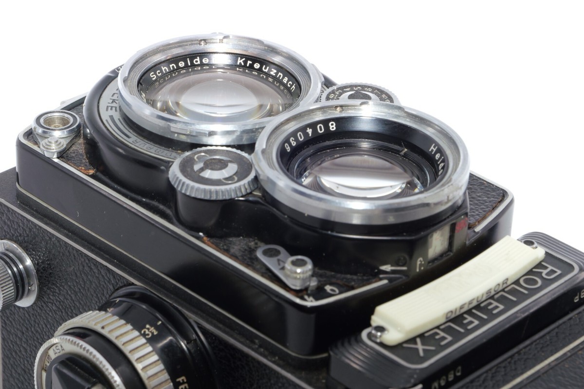 Rolleiflex 2.8 E2 6x6cm TLR Film Camera. Xenotar 80mm f2.8 lens