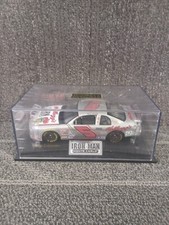 1:24th Scale 5 Terry Labonte Car Diecast Car By Sports Impressions