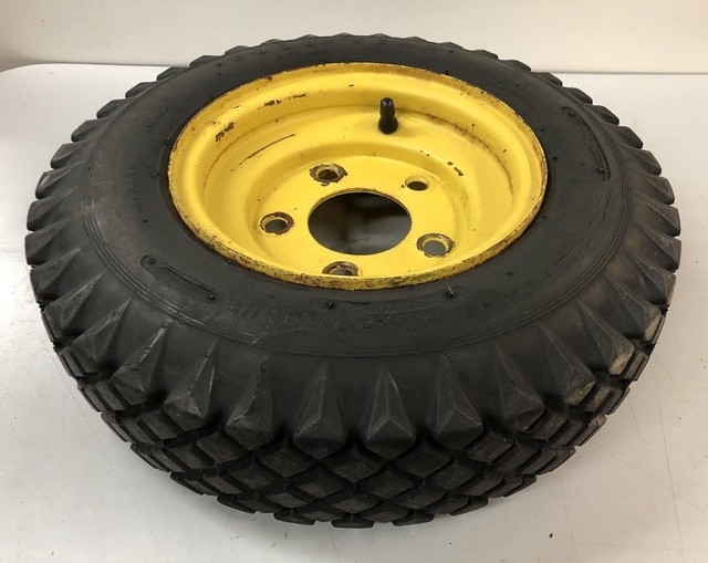 John Deere 826 Snowblower Wheel and Tire 4.808 NHS Am33136 for sale