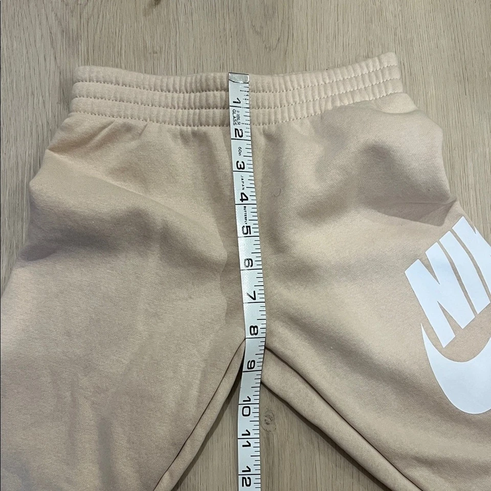 Pantalones de chándal Nike talla 4 beige para niños nuevos sin etiquetas Foto 3 de 4