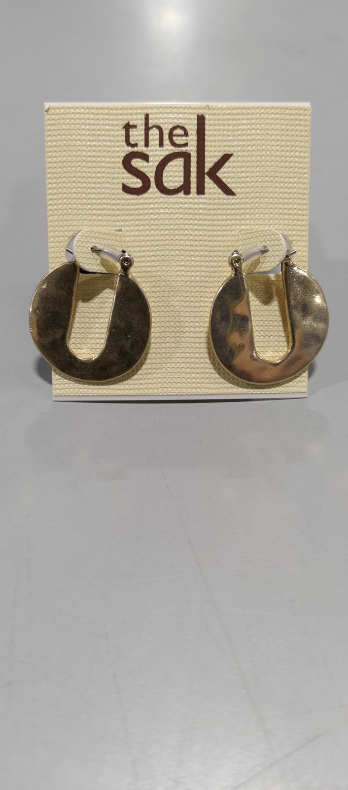 СЕРЬГИ-КОЛЬЦА С НЕБОЛЬШИМ ВЫРЕЗОМ САК - ЗОЛОТО 8590₽