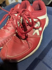 Ringor Turf shoe Red With Pitching Toe.  Woman’s Size 8. 5, Excellent Condition