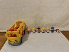 Fisher-Price Mattel Little People Sit With Me School Bus & 7 Figures Works!