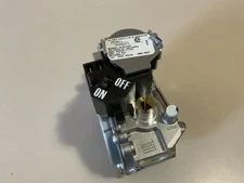 NEW RUUD RHEEM WEATHERKING 60-103901-01 GAS VALVE WHITE RODGERS 36J23-502