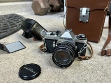 Asahi PENTAX ME Silver Body w/ smc pentax-m 50mm f/1.7 With Case  Flash