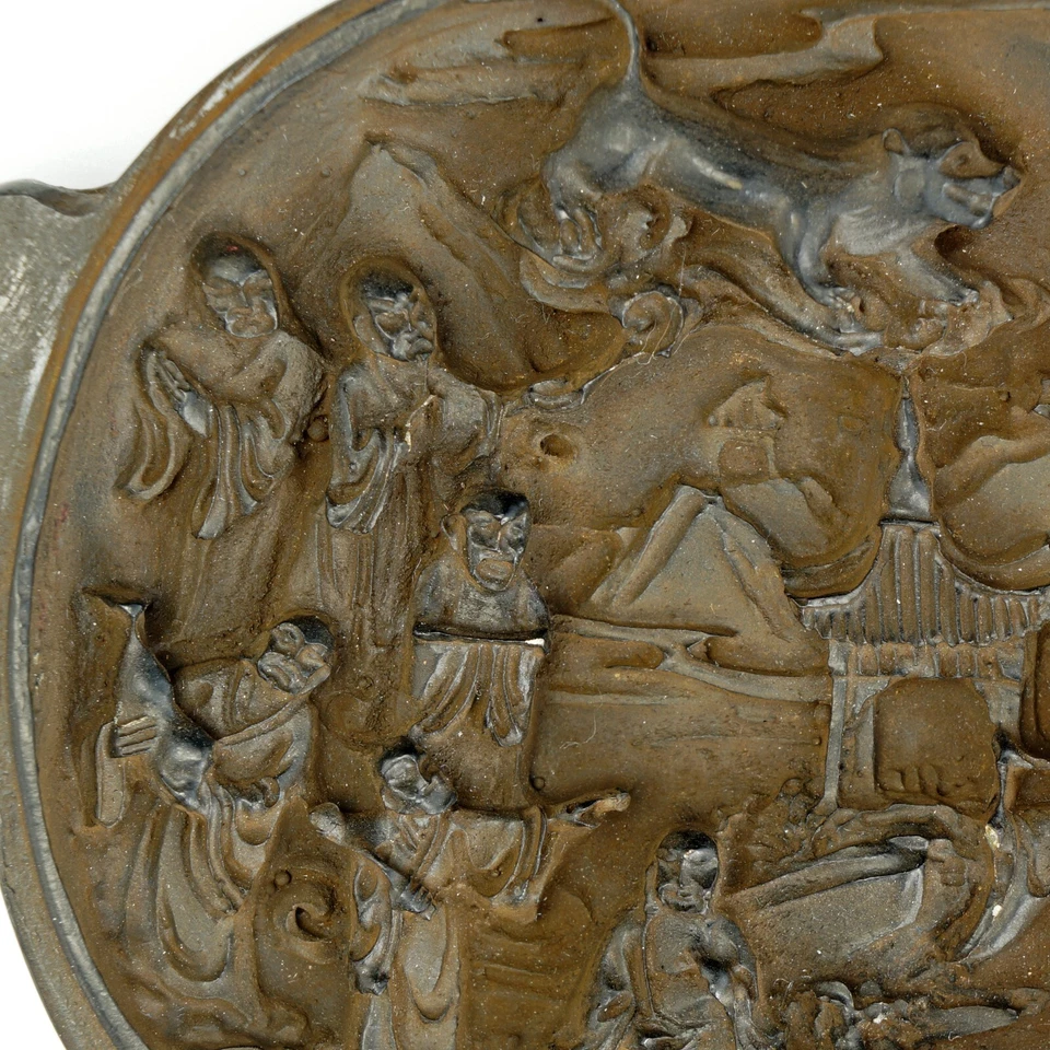 Tapa tallada china en madera y laca siglo XVIII/XIX Foto 4 de 4