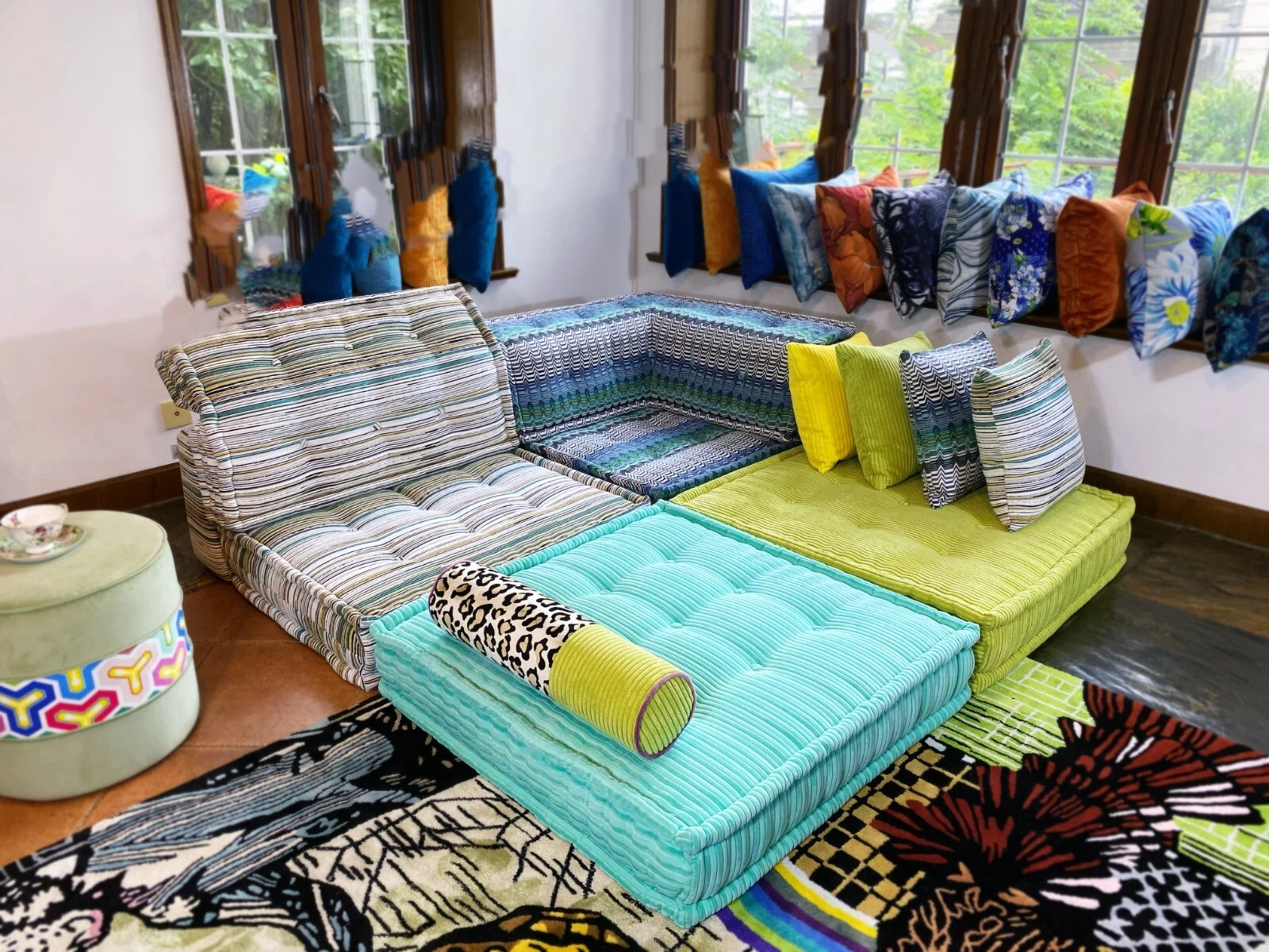 Mah Jong Sofa Teal Lime Full Couch set for Living room Boho Floor Level Sofas
Opens in a new window