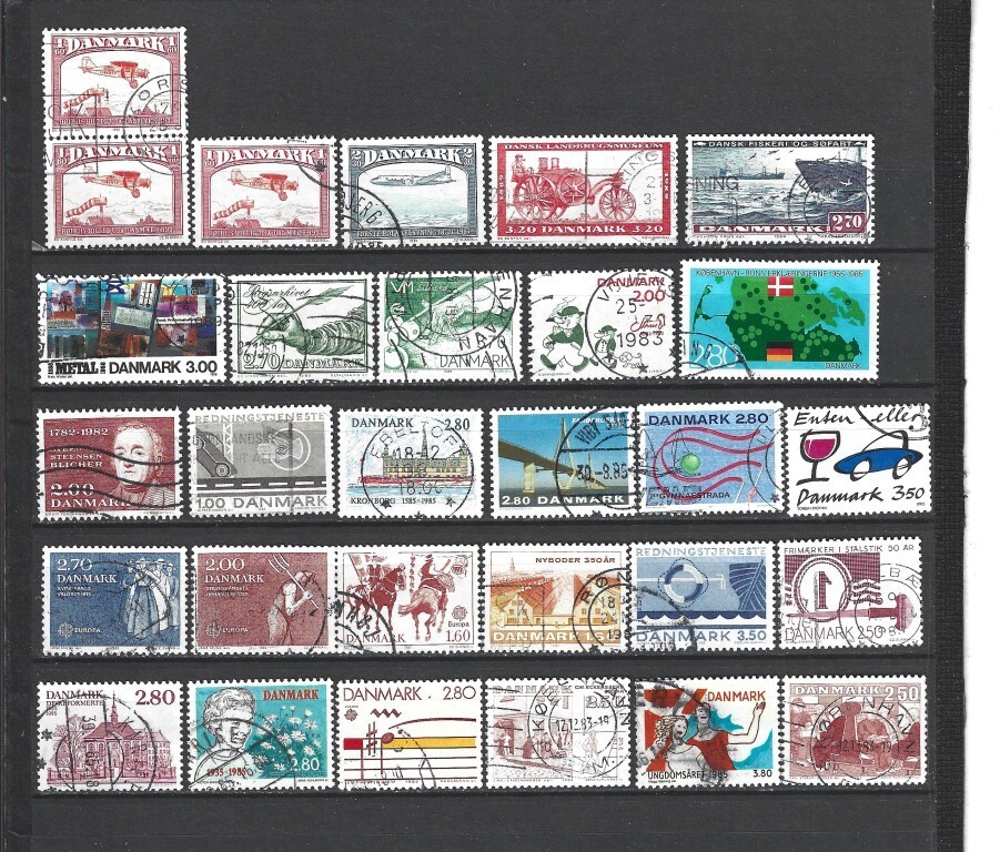 242324242425 DANEMARK TIMBRES OBLITERES DE 1981 A 1990 cote 63.00€