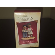 2005 Hallmark Keepsake Ornament Little Helpers Baking Cookies QXG4445 New in Box