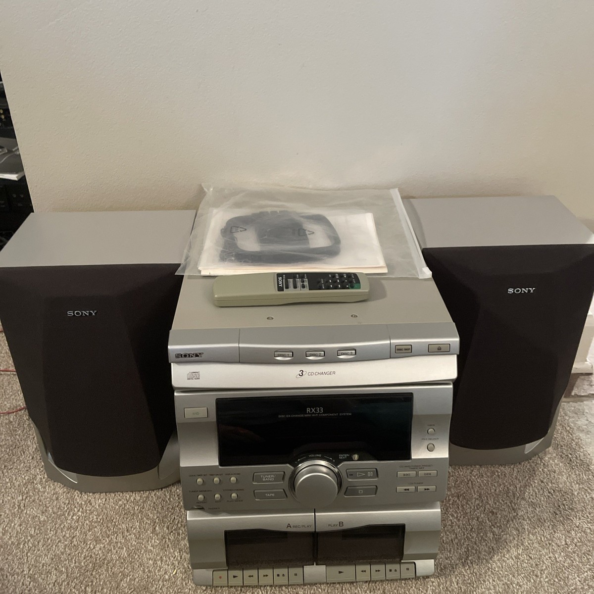 Sony RX33 3 Disc Mini Hi-Fi Component Stereo System w/Remote