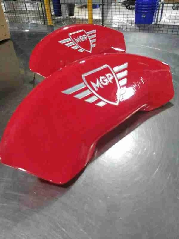 Juego de cubiertas de pinza de freno MGP rojo plateado para 16-23 Lexus RX350 450 38026SMGPRD Foto 3 de 4