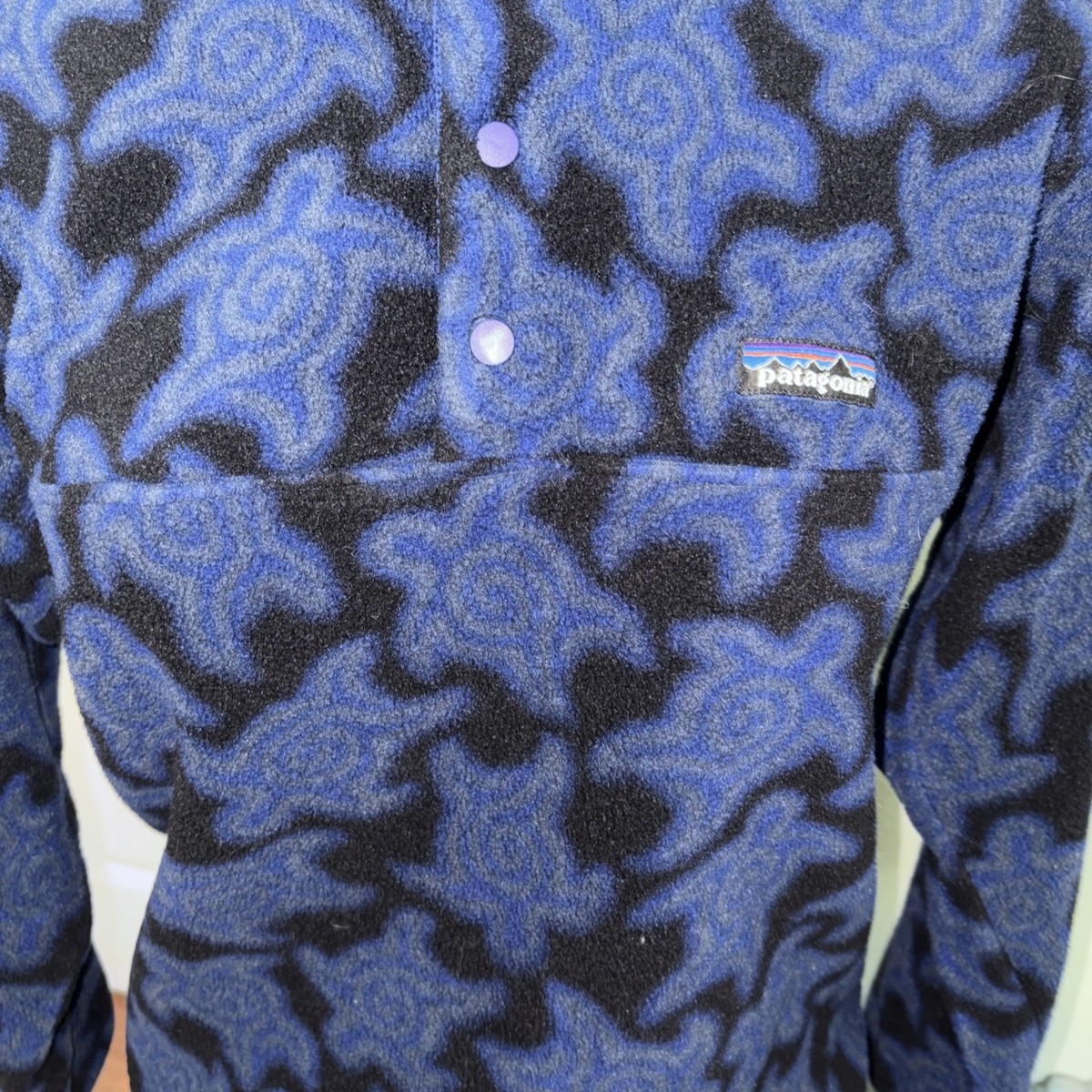 Adult PATAGONIA Fleece Rare Zen Turtle Blue & Black Snap-T, Size