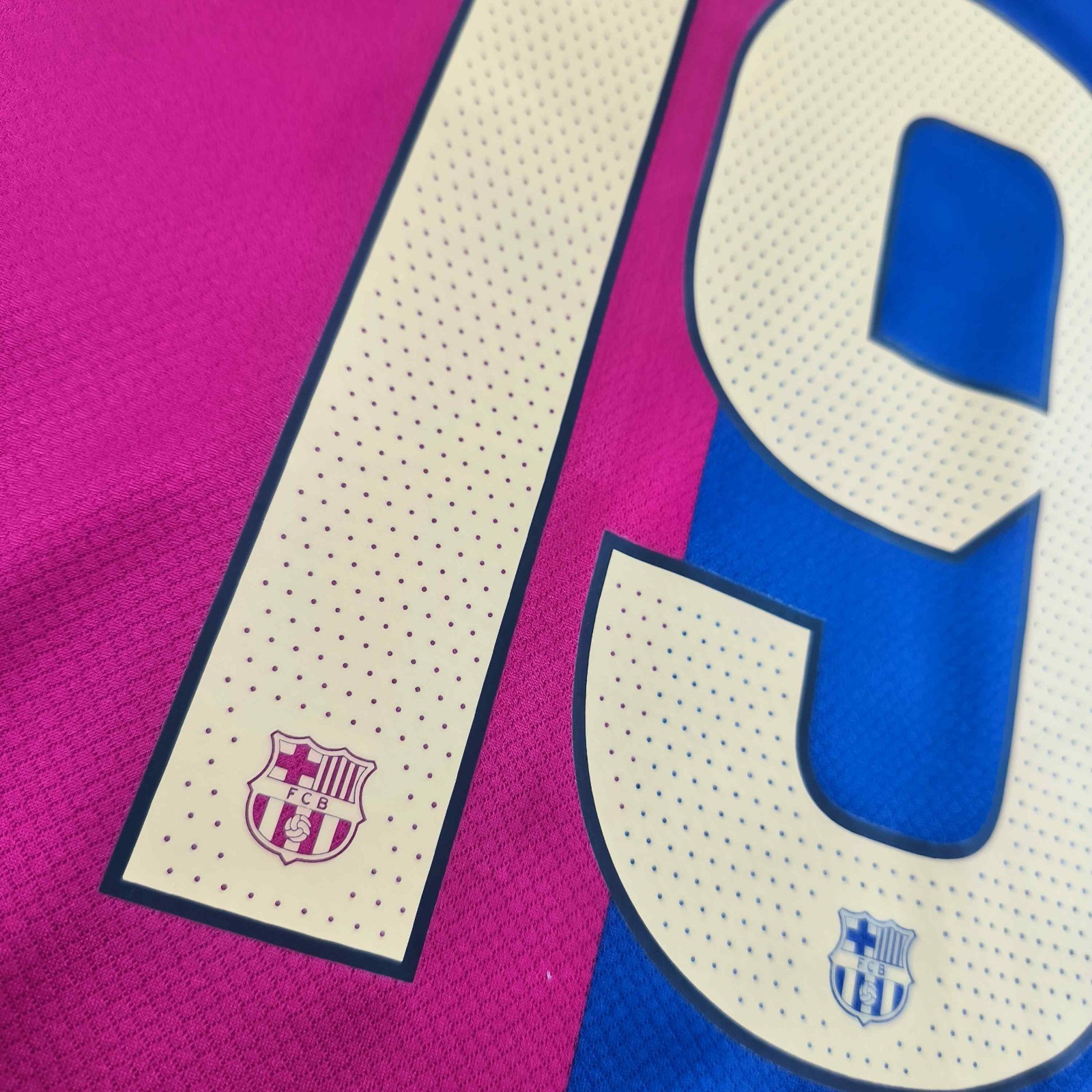 FC Barcelona 2024-25 Nike home Lamine Yamal football jersey shirt size L