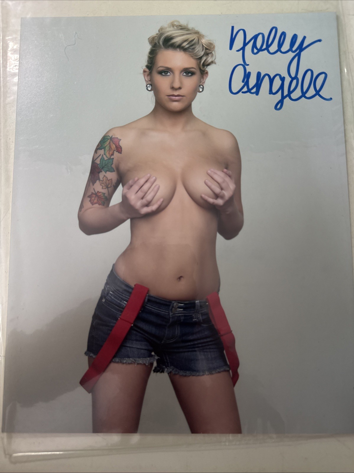 HOLLY ANGELL hand-signed NO TOP VERY SEXY 8x10 CLOSEUP authentic w/ UACC RD COA