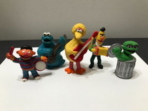 1982 Tara Toys - Sesame Street PVC Figurine Lot X 5 - Sesame Street Band Figures - Afbeelding 1 van 7