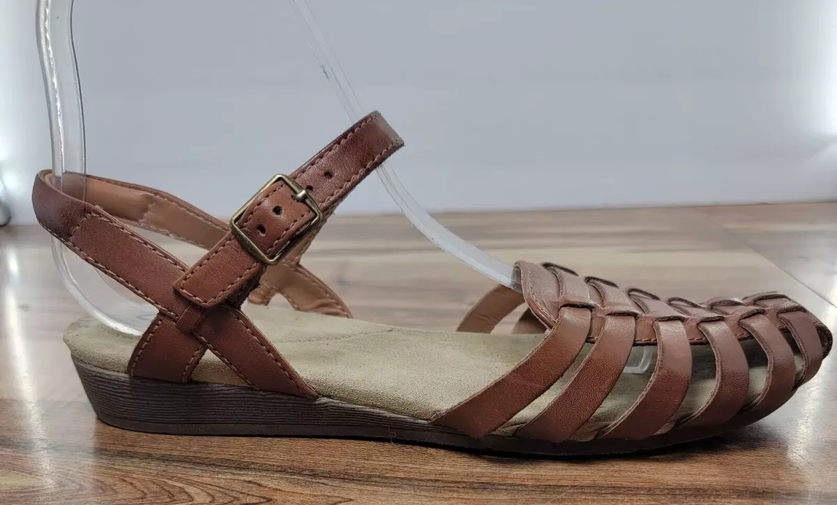 Clarks Sandals Women s Size 8.5M Brown Leather Strappy Ankle Strap