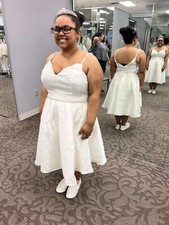 NEW David's Bridal Wedding Dress Size 18W with pockets